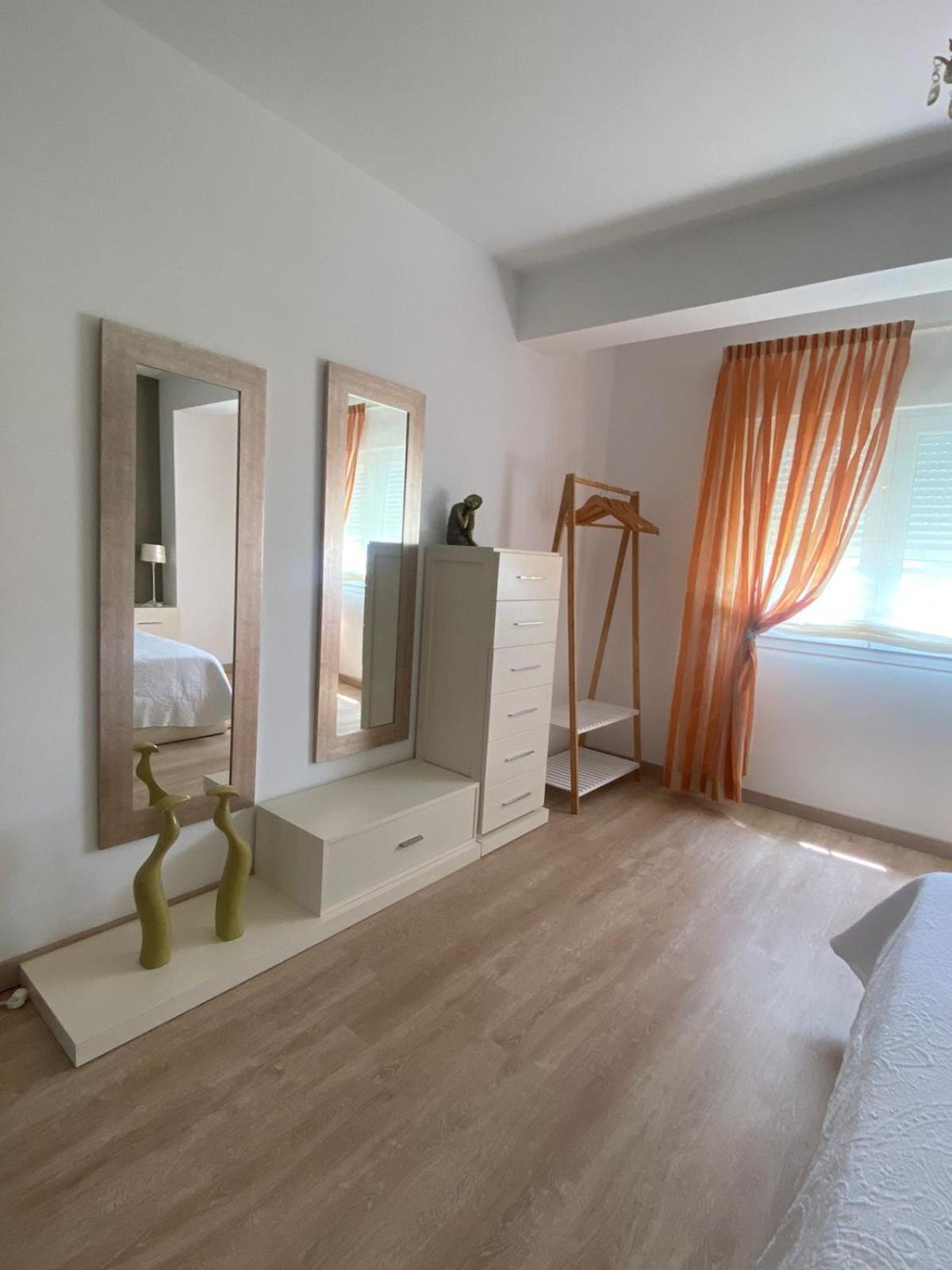 Appartamento Precioso Piso En Pleno Centro De O Grove Esterno foto